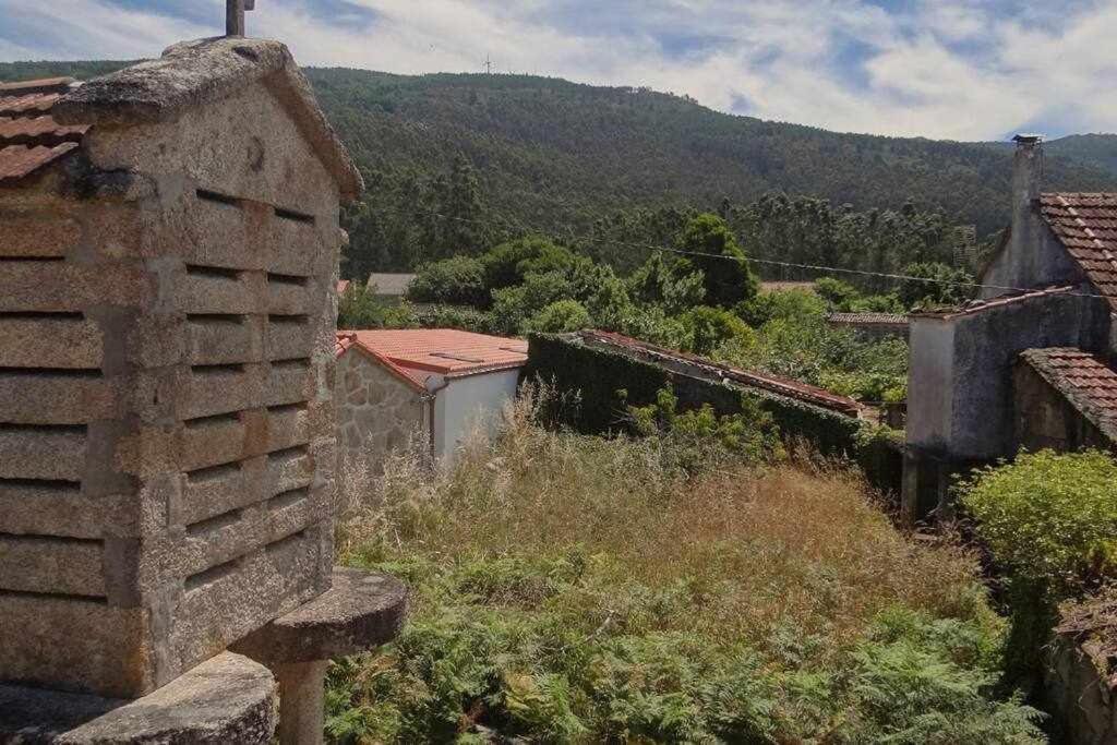 Casa rural recién restaurada en Canedo con terraza Carnota Extérieur photo